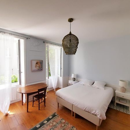 La Maison De Ville 76M2 Avec Terrasse De 22M2 La Rochelle  Ngoại thất bức ảnh